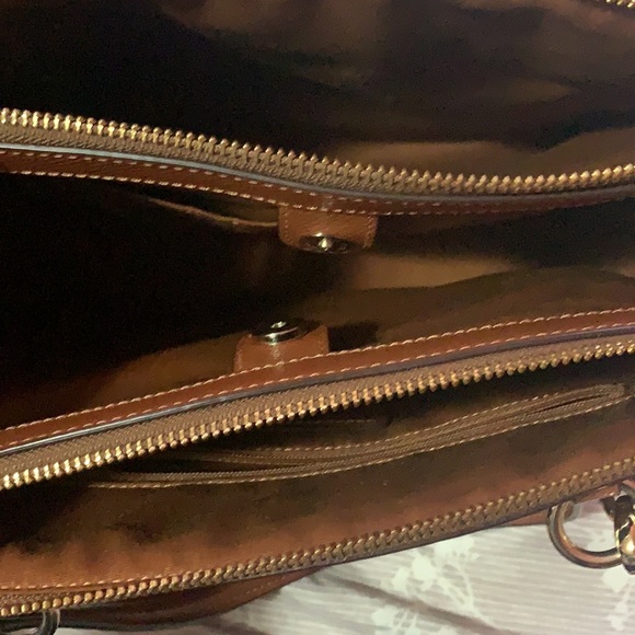 COACH Signature Bag - Picture 3 of 6